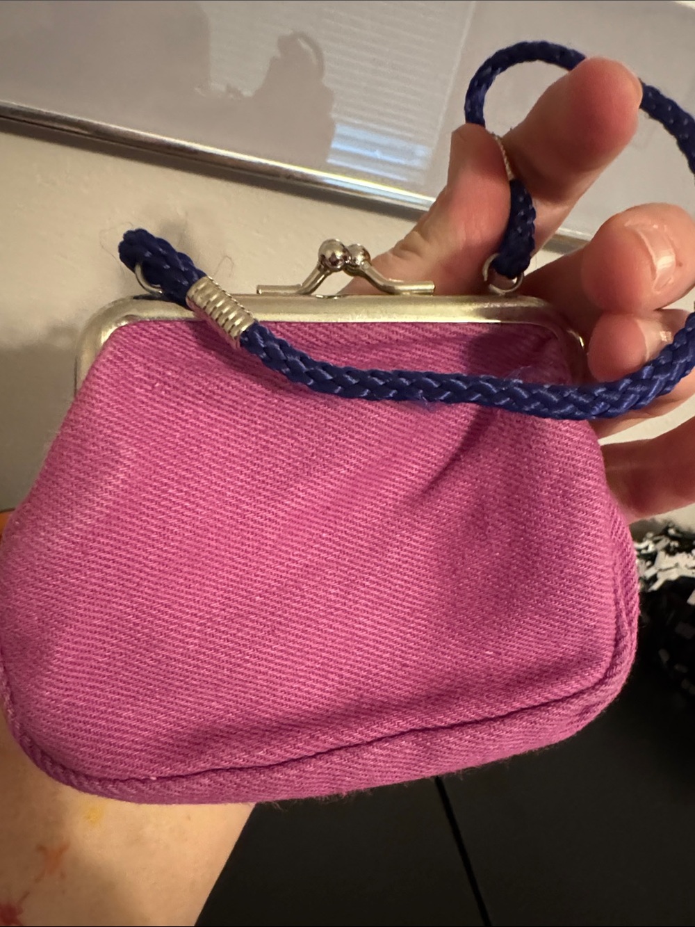 Winnie-the-Pooh zip pouch & Pink Eeyore Mini kiss lock Purse - Picture 6 of 7